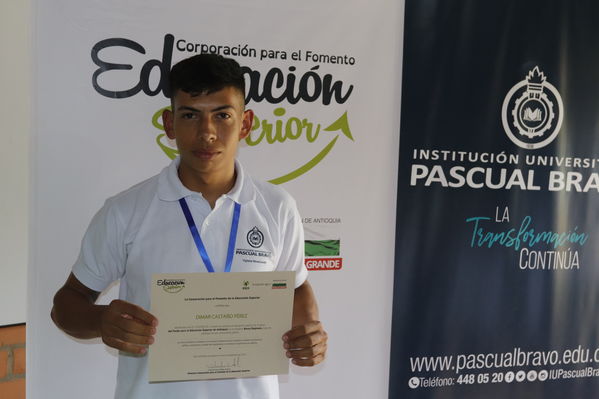 Graduaciones en modelo de educación rural
Graduaciones en modelo de educación rural
Fecha: Septiembre 14 de 2019. 
Para descargar esta fotografía en alta resolución, haga clic sobre la imagen hasta que la misma se despliegue en la pantalla completa; luego dé clic derecho y elija la opción "guardar imagen como". 
En caso de publicación por cualquier medio, solicitamos acompañarla del crédito: "Foto EPM"
Palabras clave: Graduaciones en modelo de educación rural