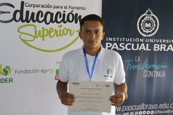Graduaciones en modelo de educación rural
Graduaciones en modelo de educación rural
Fecha: Septiembre 14 de 2019. 
Para descargar esta fotografía en alta resolución, haga clic sobre la imagen hasta que la misma se despliegue en la pantalla completa; luego dé clic derecho y elija la opción "guardar imagen como". 
En caso de publicación por cualquier medio, solicitamos acompañarla del crédito: "Foto EPM"
Palabras clave: Graduaciones en modelo de educación rural