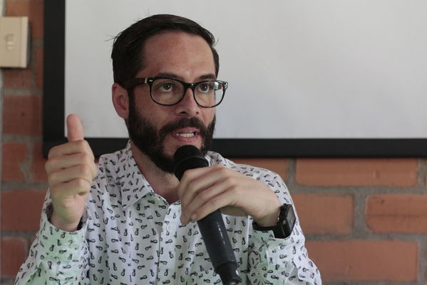 Graduaciones en modelo de educación rural
Graduaciones en modelo de educación rural
Fecha: Septiembre 14 de 2019. 
Para descargar esta fotografía en alta resolución, haga clic sobre la imagen hasta que la misma se despliegue en la pantalla completa; luego dé clic derecho y elija la opción "guardar imagen como". 
En caso de publicación por cualquier medio, solicitamos acompañarla del crédito: "Foto EPM"
Palabras clave: Graduaciones en modelo de educación rural