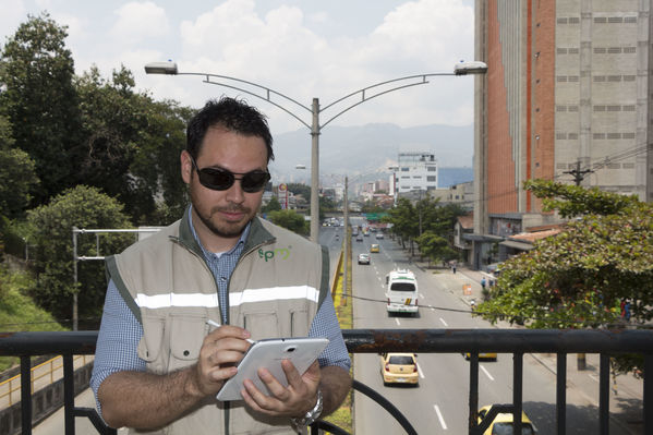 Telegestión Alumbrado Público
Telegestión Alumbrado Público
Fecha: Septiembre 21 de 2017
Para descargar esta fotografía en alta resolución, haga clic sobre la imagen hasta que la misma se despliegue en la pantalla completa; luego dé clic derecho y elija la opción "guardar imagen como". 
En caso de publicación por cualquier medio, solicitamos acompañarla del crédito: "Foto EPM"
Palabras clave: Telegestión Alumbrado Público