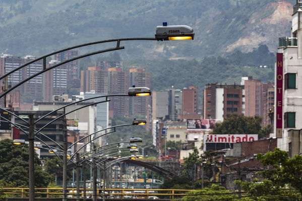 Telegestión Alumbrado Público
Telegestión Alumbrado Público
Fecha: Septiembre 21 de 2017
Para descargar esta fotografía en alta resolución, haga clic sobre la imagen hasta que la misma se despliegue en la pantalla completa; luego dé clic derecho y elija la opción "guardar imagen como". 
En caso de publicación por cualquier medio, solicitamos acompañarla del crédito: "Foto EPM"
Palabras clave: Telegestión Alumbrado Público