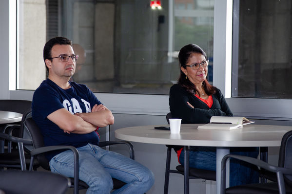 Diplomado para periodistas-Sector energético
Diplomado para periodistas-Sector energético
Fecha: Septiembre 21 2019.
Para descargar esta fotografía en alta resolución, haga clic sobre la imagen hasta que la misma se despliegue en la pantalla completa; luego dé clic derecho y elija la opción "guardar imagen como". 
En caso de publicación por cualquier medio, solicitamos acompañarla del crédito: "Foto EPM
Palabras clave: Diplomado para periodistas-Sector energético