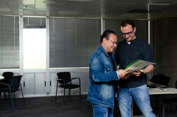 Diplomado para periodistas-Sector energético
Diplomado para periodistas-Sector energético
Fecha: Septiembre 21 2019.
Para descargar esta fotografía en alta resolución, haga clic sobre la imagen hasta que la misma se despliegue en la pantalla completa; luego dé clic derecho y elija la opción "guardar imagen como". 
En caso de publicación por cualquier medio, solicitamos acompañarla del crédito: "Foto EPM
Palabras clave: Diplomado para periodistas-Sector energético