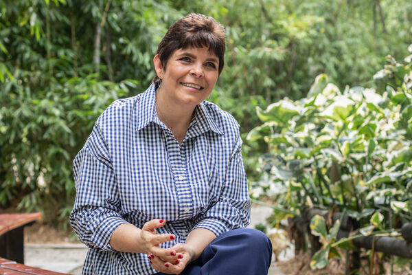 Blanca Liliana Ruiz Gerente AFINIA
Blanca Liliana Ruiz Gerente AFINIA.
Fecha: 23 Septiembre 2020.
Para descargar esta fotografía en alta resolución, haga clic sobre la imagen hasta que la misma se despliegue en la pantalla completa; luego dé clic derecho y elija la opción "guardar imagen como". 
En caso de publicación por cualquier medio, solicitamos acompañarla del crédito: "Foto EPM"
Palabras clave: Blanca Liliana Ruiz Gerente AFINIA
