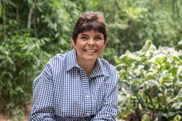 Blanca Liliana Ruiz Gerente AFINIA
Blanca Liliana Ruiz Gerente AFINIA.
Fecha: 23 Septiembre 2020.
Para descargar esta fotografía en alta resolución, haga clic sobre la imagen hasta que la misma se despliegue en la pantalla completa; luego dé clic derecho y elija la opción "guardar imagen como". 
En caso de publicación por cualquier medio, solicitamos acompañarla del crédito: "Foto EPM"
Palabras clave: Blanca Liliana Ruiz Gerente AFINIA