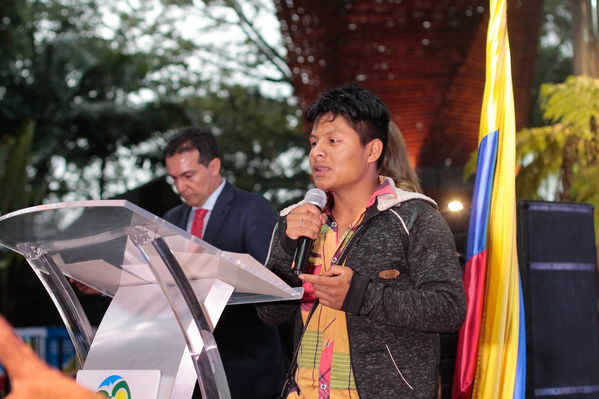 Entrega distinción vida Corantioquia EPM
Entrega distinción vida de Corantioquia a EPM.
Fecha: Septiembre 25 2019.
Para descargar esta fotografía en alta resolución, haga clic sobre la imagen hasta que la misma se despliegue en la pantalla completa; luego dé clic derecho y elija la opción "guardar imagen como". 
En caso de publicación por cualquier medio, solicitamos acompañarla del crédito: "Foto EPM
Palabras clave: Entrega distinción vida Corantioquia EPM