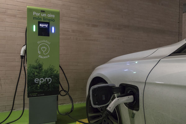 Ecoestación Mayorca
Ecoestación Mayorca
Fecha: Septiembre 27  2018.
Para descargar esta fotografía en alta resolución, haga clic sobre la imagen hasta que la misma se despliegue en la pantalla completa; luego dé clic derecho y elija la opción "guardar imagen como". 
En caso de publicación por cualquier medio, solicitamos acompañarla del crédito: "Foto EPM"
Palabras clave: Ecoestación Mayorca