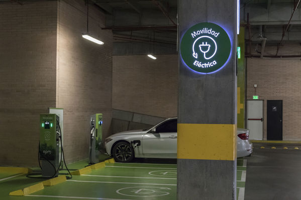 Ecoestación Mayorca
Ecoestación Mayorca
Fecha: Septiembre 27  2018.
Para descargar esta fotografía en alta resolución, haga clic sobre la imagen hasta que la misma se despliegue en la pantalla completa; luego dé clic derecho y elija la opción "guardar imagen como". 
En caso de publicación por cualquier medio, solicitamos acompañarla del crédito: "Foto EPM"
Palabras clave: Ecoestación Mayorca