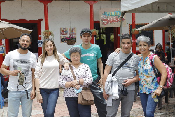 Dia  familia EPM 2021 Rionegro
Dia de la familia EPM 2021 Rionegro
Fecha: 4 Septiembre 2021
Para descargar esta fotografía en alta resolución, haga clic sobre la imagen hasta que la misma se despliegue en la pantalla completa; luego dé clic derecho y elija la opción "guardar imagen como". 
En caso de publicación por cualquier medio, solicitamos acompañarla del crédito: "Foto EPM"
Palabras clave: Dia  familia EPM 2021 Rionegro