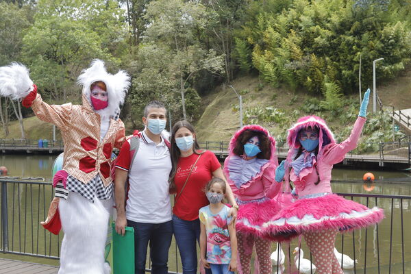 Dia  familia EPM 2021 Rionegro
Dia de la familia EPM 2021 Rionegro
Fecha: 4 Septiembre 2021
Para descargar esta fotografía en alta resolución, haga clic sobre la imagen hasta que la misma se despliegue en la pantalla completa; luego dé clic derecho y elija la opción "guardar imagen como". 
En caso de publicación por cualquier medio, solicitamos acompañarla del crédito: "Foto EPM"
Palabras clave: Dia  familia EPM 2021 Rionegro