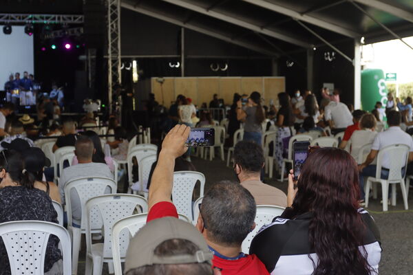 Dia  familia EPM 2021 Rionegro
Dia de la familia EPM 2021 Rionegro
Fecha: 4 Septiembre 2021
Para descargar esta fotografía en alta resolución, haga clic sobre la imagen hasta que la misma se despliegue en la pantalla completa; luego dé clic derecho y elija la opción "guardar imagen como". 
En caso de publicación por cualquier medio, solicitamos acompañarla del crédito: "Foto EPM"
Palabras clave: Dia  familia EPM 2021 Rionegro