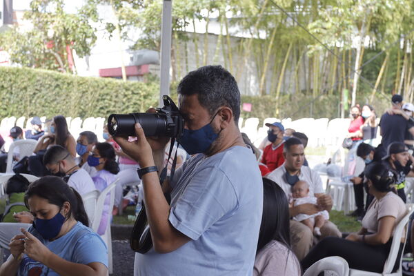 Dia  familia EPM 2021 Rionegro
Dia de la familia EPM 2021 Rionegro
Fecha: 4 Septiembre 2021
Para descargar esta fotografía en alta resolución, haga clic sobre la imagen hasta que la misma se despliegue en la pantalla completa; luego dé clic derecho y elija la opción "guardar imagen como". 
En caso de publicación por cualquier medio, solicitamos acompañarla del crédito: "Foto EPM"
Palabras clave: Dia  familia EPM 2021 Rionegro