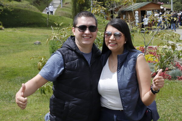 Dia  familia EPM 2021 Rionegro
Dia de la familia EPM 2021 Rionegro
Fecha: 4 Septiembre 2021
Para descargar esta fotografía en alta resolución, haga clic sobre la imagen hasta que la misma se despliegue en la pantalla completa; luego dé clic derecho y elija la opción "guardar imagen como". 
En caso de publicación por cualquier medio, solicitamos acompañarla del crédito: "Foto EPM"
Palabras clave: Dia  familia EPM 2021 Rionegro