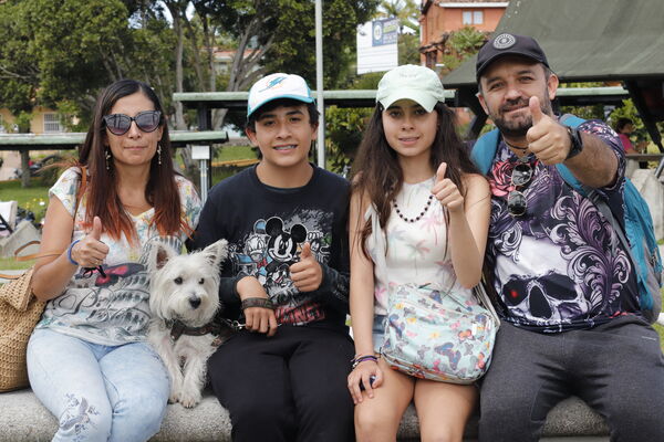 Dia  familia EPM 2021 Rionegro
Dia de la familia EPM 2021 Rionegro
Fecha: 4 Septiembre 2021
Para descargar esta fotografía en alta resolución, haga clic sobre la imagen hasta que la misma se despliegue en la pantalla completa; luego dé clic derecho y elija la opción "guardar imagen como". 
En caso de publicación por cualquier medio, solicitamos acompañarla del crédito: "Foto EPM"
Palabras clave: Dia  familia EPM 2021 Rionegro
