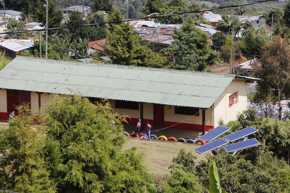 Proyecto Celdas Solares
Proyecto Celdas Solares
Fecha: Septiembre 6 de 2017
Para descargar esta fotografía en alta resolución, haga clic sobre la imagen hasta que la misma se despliegue en la pantalla completa; luego dé clic derecho y elija la opción "guardar imagen como". 
En caso de publicación por cualquier medio, solicitamos acompañarla del crédito: "Foto EPM"
Palabras clave: Proyecto Celdas Solares