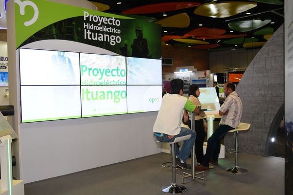 Congreso Mundial tecnología Sin Zanja-Centro Parrilla
Congreso Mundial tecnología Sin Zanja-Centro Parrilla
Fecha: Septiembre 26 de 2017
Para descargar esta fotografía en alta resolución, haga clic sobre la imagen hasta que la misma se despliegue en la pantalla completa; luego dé clic derecho y elija la opción "guardar imagen como". 
En caso de publicación por cualquier medio, solicitamos acompañarla del crédito: "Foto EPM"
Palabras clave: Congreso Mundial tecnología Sin Zanja Centro Parrilla
