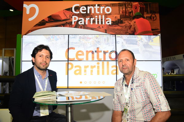 Congreso Mundial tecnología Sin Zanja-Centro Parrilla
Congreso Mundial tecnología Sin Zanja-Centro Parrilla
Fecha: Septiembre 26 de 2017
Para descargar esta fotografía en alta resolución, haga clic sobre la imagen hasta que la misma se despliegue en la pantalla completa; luego dé clic derecho y elija la opción "guardar imagen como". 
En caso de publicación por cualquier medio, solicitamos acompañarla del crédito: "Foto EPM"
Palabras clave: Congreso Mundial tecnología Sin Zanja Centro Parrilla