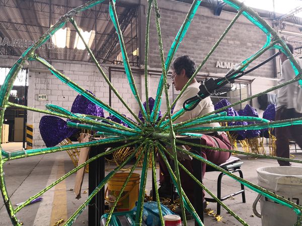 Recuperación elementos Alumbrados Navideños
Recuperación elementos Alumbrados Navideños.
Fecha: Abril 12 2019.
Para descargar esta fotografía en alta resolución, haga clic sobre la imagen hasta que la misma se despliegue en la pantalla completa; luego dé clic derecho y elija la opción "guardar imagen como". 
En caso de publicación por cualquier medio, solicitamos acompañarla del crédito: "Foto EPM"
Palabras clave: Recuperación elementos Alumbrados Navideños