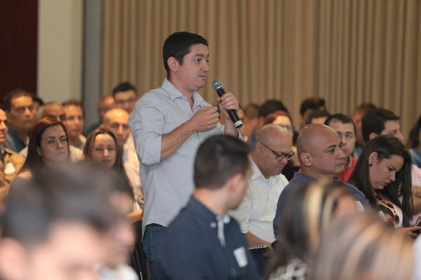 Encuentro de Proveedores y contratistas 2018.
Encuentro de Proveedores y contratistas 2018.
Fecha: 13 Abril 2018
Para descargar esta fotografía en alta resolución, haga clic sobre la imagen hasta que la misma se despliegue en la pantalla completa; luego dé clic derecho y elija la opción "guardar imagen como". 
En caso de publicación por cualquier medio, solicitamos acompañarla del crédito: "Foto EPM"
Palabras clave: Encuentro Proveedores contratistas 2018