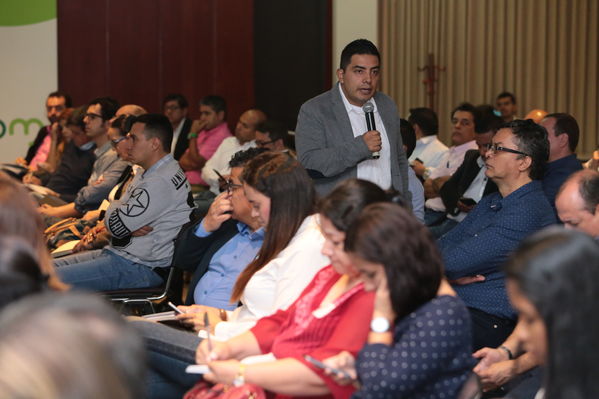 Encuentro de Proveedores y contratistas 2018.
Encuentro de Proveedores y contratistas 2018.
Fecha: 13 Abril 2018
Para descargar esta fotografía en alta resolución, haga clic sobre la imagen hasta que la misma se despliegue en la pantalla completa; luego dé clic derecho y elija la opción "guardar imagen como". 
En caso de publicación por cualquier medio, solicitamos acompañarla del crédito: "Foto EPM"
Palabras clave: Encuentro Proveedores contratistas 2018