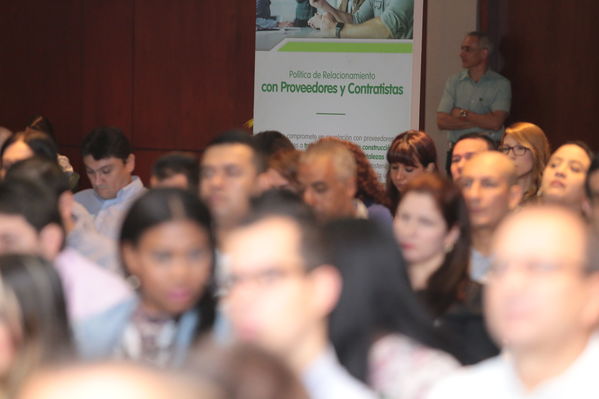 Encuentro de Proveedores y contratistas 2018.
Encuentro de Proveedores y contratistas 2018.
Fecha: 13 Abril 2018
Para descargar esta fotografía en alta resolución, haga clic sobre la imagen hasta que la misma se despliegue en la pantalla completa; luego dé clic derecho y elija la opción "guardar imagen como". 
En caso de publicación por cualquier medio, solicitamos acompañarla del crédito: "Foto EPM"
Palabras clave: Encuentro Proveedores contratistas 2018