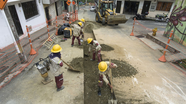 proyecto saneamiento Valle  Aburrá
proyecto de saneamiento Valle de Aburrá
Abril 19 2018
Para descargar esta fotografía en alta resolución, haga clic sobre la imagen hasta que la misma se despliegue en la pantalla completa; luego dé clic derecho y elija la opción "guardar imagen como". 
En caso de publicación por cualquier medio, solicitamos acompañarla del crédito: "Foto EPM"
Palabras clave: proyecto saneamiento Valle  Aburrá