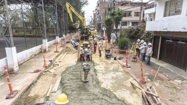 proyecto saneamiento Valle  Aburrá
proyecto de saneamiento Valle de Aburrá
Abril 19 2018
Para descargar esta fotografía en alta resolución, haga clic sobre la imagen hasta que la misma se despliegue en la pantalla completa; luego dé clic derecho y elija la opción "guardar imagen como". 
En caso de publicación por cualquier medio, solicitamos acompañarla del crédito: "Foto EPM"
Palabras clave: proyecto saneamiento Valle  Aburrá