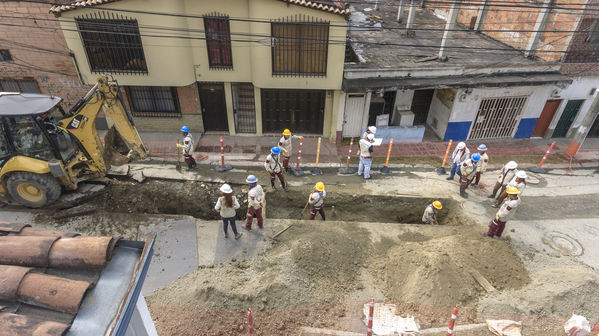 proyecto saneamiento Valle  Aburrá
proyecto de saneamiento Valle de Aburrá
Abril 19 2018
Para descargar esta fotografía en alta resolución, haga clic sobre la imagen hasta que la misma se despliegue en la pantalla completa; luego dé clic derecho y elija la opción "guardar imagen como". 
En caso de publicación por cualquier medio, solicitamos acompañarla del crédito: "Foto EPM"
Palabras clave: proyecto saneamiento Valle  Aburrá