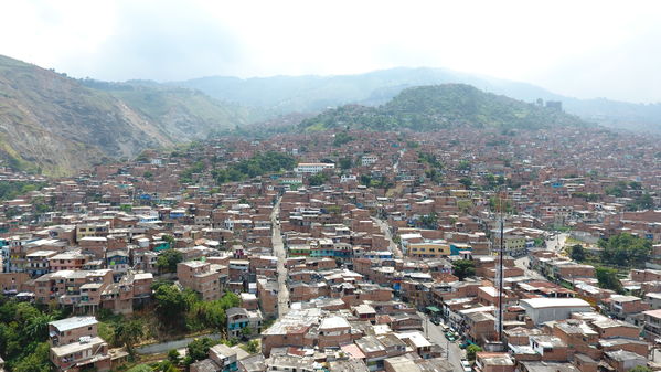 proyecto saneamiento Valle  Aburrá
proyecto de saneamiento Valle de Aburrá
Abril 19 2018
Para descargar esta fotografía en alta resolución, haga clic sobre la imagen hasta que la misma se despliegue en la pantalla completa; luego dé clic derecho y elija la opción "guardar imagen como". 
En caso de publicación por cualquier medio, solicitamos acompañarla del crédito: "Foto EPM"
Palabras clave: proyecto saneamiento Valle  Aburrá