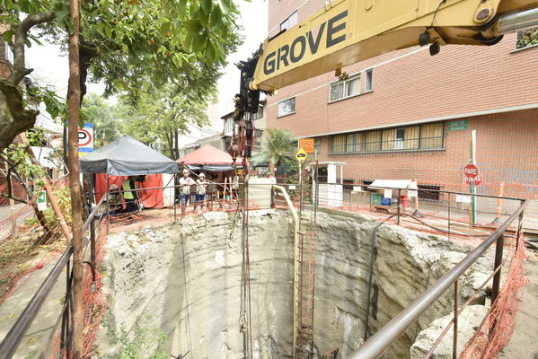 proyecto  Saneamiento Valle  Aburrá
proyecto de saneamiento Valle de Aburrá
Abril 19 2018
Para descargar esta fotografía en alta resolución, haga clic sobre la imagen hasta que la misma se despliegue en la pantalla completa; luego dé clic derecho y elija la opción "guardar imagen como". 
En caso de publicación por cualquier medio, solicitamos acompañarla del crédito: "Foto EPM"
Palabras clave: proyecto  Saneamiento Valle  Aburrá