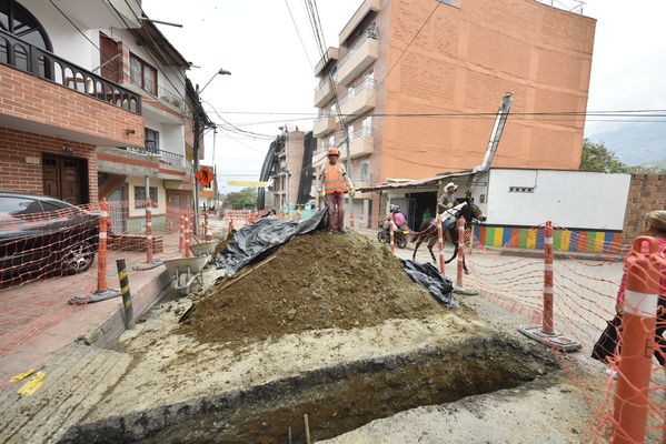 proyecto  Saneamiento Valle  Aburrá
proyecto de saneamiento Valle de Aburrá
Abril 19 2018
Para descargar esta fotografía en alta resolución, haga clic sobre la imagen hasta que la misma se despliegue en la pantalla completa; luego dé clic derecho y elija la opción "guardar imagen como". 
En caso de publicación por cualquier medio, solicitamos acompañarla del crédito: "Foto EPM"
Palabras clave: proyecto  Saneamiento Valle  Aburrá