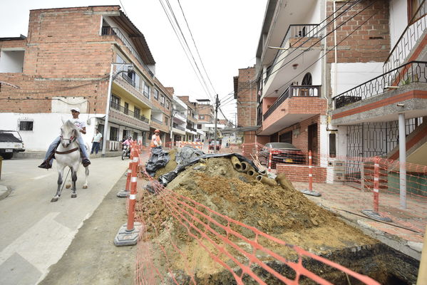 proyecto  Saneamiento Valle  Aburrá
proyecto de saneamiento Valle de Aburrá
Abril 19 2018
Para descargar esta fotografía en alta resolución, haga clic sobre la imagen hasta que la misma se despliegue en la pantalla completa; luego dé clic derecho y elija la opción "guardar imagen como". 
En caso de publicación por cualquier medio, solicitamos acompañarla del crédito: "Foto EPM"
Palabras clave: proyecto  Saneamiento Valle  Aburrá