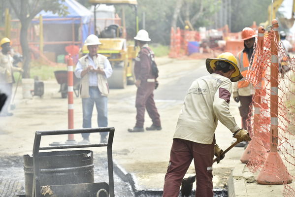 proyecto de saneamiento Valle de Aburrá
proyecto de saneamiento Valle de Aburrá
Abril 19 2018
Para descargar esta fotografía en alta resolución, haga clic sobre la imagen hasta que la misma se despliegue en la pantalla completa; luego dé clic derecho y elija la opción "guardar imagen como". 
En caso de publicación por cualquier medio, solicitamos acompañarla del crédito: "Foto EPM"
Palabras clave: proyecto de saneamiento Valle de Aburrá