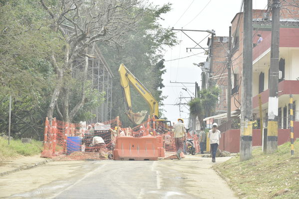proyecto de saneamiento Valle de Aburrá
proyecto de saneamiento Valle de Aburrá
Abril 19 2018
Para descargar esta fotografía en alta resolución, haga clic sobre la imagen hasta que la misma se despliegue en la pantalla completa; luego dé clic derecho y elija la opción "guardar imagen como". 
En caso de publicación por cualquier medio, solicitamos acompañarla del crédito: "Foto EPM"
Palabras clave: proyecto de saneamiento Valle de Aburrá