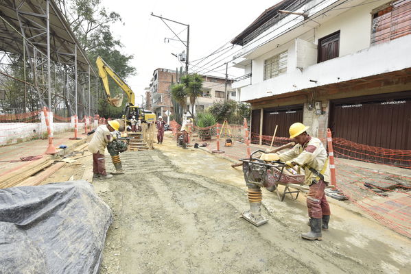 proyecto de saneamiento Valle de Aburrá
proyecto de saneamiento Valle de Aburrá
Abril 19 2018
Para descargar esta fotografía en alta resolución, haga clic sobre la imagen hasta que la misma se despliegue en la pantalla completa; luego dé clic derecho y elija la opción "guardar imagen como". 
En caso de publicación por cualquier medio, solicitamos acompañarla del crédito: "Foto EPM"
Palabras clave: proyecto de saneamiento Valle de Aburrá