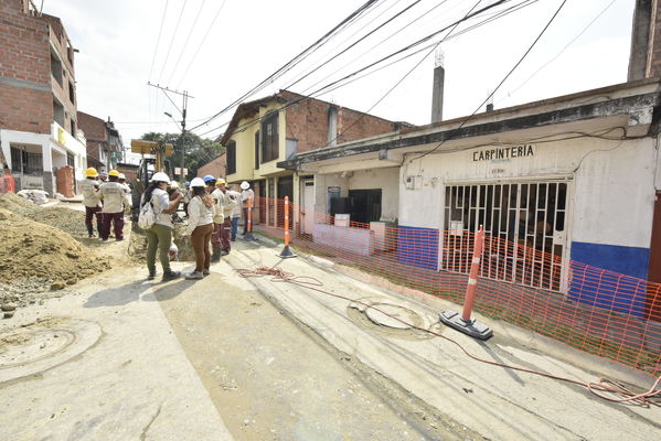 proyecto de saneamiento Valle de Aburrá
proyecto de saneamiento Valle de Aburrá
Abril 19 2018
Para descargar esta fotografía en alta resolución, haga clic sobre la imagen hasta que la misma se despliegue en la pantalla completa; luego dé clic derecho y elija la opción "guardar imagen como". 
En caso de publicación por cualquier medio, solicitamos acompañarla del crédito: "Foto EPM"
Palabras clave: proyecto de saneamiento Valle de Aburrá