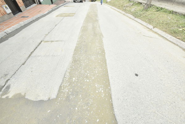 proyecto de saneamiento Valle de Aburrá
proyecto de saneamiento Valle de Aburrá
Abril 19 2018
Para descargar esta fotografía en alta resolución, haga clic sobre la imagen hasta que la misma se despliegue en la pantalla completa; luego dé clic derecho y elija la opción "guardar imagen como". 
En caso de publicación por cualquier medio, solicitamos acompañarla del crédito: "Foto EPM"
Palabras clave: proyecto de saneamiento Valle de Aburrá
