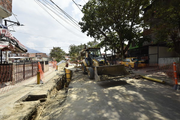Proyecto de saneamiento Valle de Aburrá
Proyecto de saneamiento Valle de Aburrá
Abril 19 de 2018
Para descargar esta fotografía en alta resolución, haga clic sobre la imagen hasta que la misma se despliegue en la pantalla completa; luego dé clic derecho y elija la opción "guardar imagen como". 
En caso de publicación por cualquier medio, solicitamos acompañarla del crédito: "Foto EPM"
Palabras clave: Proyecto de saneamiento Valle de Aburrá