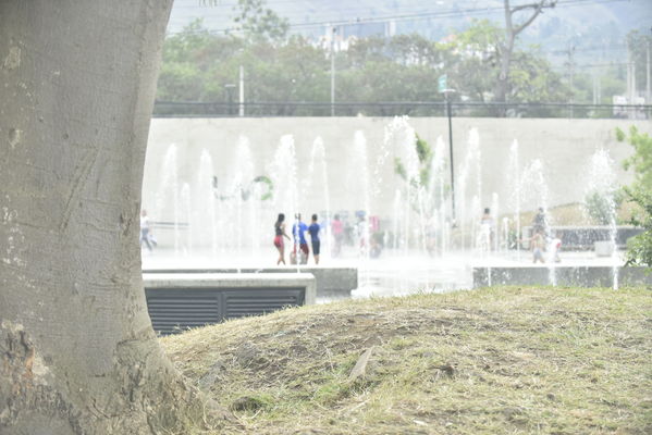 Proyecto de saneamiento Valle de Aburrá
Proyecto de saneamiento Valle de Aburrá
Abril 19 de 2018
Para descargar esta fotografía en alta resolución, haga clic sobre la imagen hasta que la misma se despliegue en la pantalla completa; luego dé clic derecho y elija la opción "guardar imagen como". 
En caso de publicación por cualquier medio, solicitamos acompañarla del crédito: "Foto EPM"
Palabras clave: Proyecto de saneamiento Valle de Aburrá