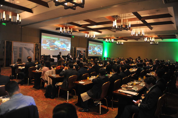 Encuentro inversionistas 2019
Encuentro inversionistas 2019
Fecha: Abril 24 2019.
Para descargar esta fotografía en alta resolución, haga clic sobre la imagen hasta que la misma se despliegue en la pantalla completa; luego dé clic derecho y elija la opción "guardar imagen como". 
En caso de publicación por cualquier medio, solicitamos acompañarla del crédito: "Foto EPM"
Palabras clave: Encuentro inversionistas 2019