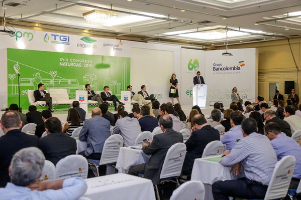 Congreso Naturgas – Instalación del evento 
Congreso Naturgas – Instalación del evento  
Fecha: Abril 27 de 2015. Lugar: Medellín, Hotel Intercontinental
Para descargar esta fotografía en alta resolución, haga clic sobre la imagen hasta que la misma se despliegue en la pantalla completa; luego dé clic derecho y elija la opción "guardar imagen como". 
En caso de publicación por cualquier medio, solicitamos acompañarla del crédito: "Foto EPM"
Palabras clave: Congreso Naturgas Instalación evento
