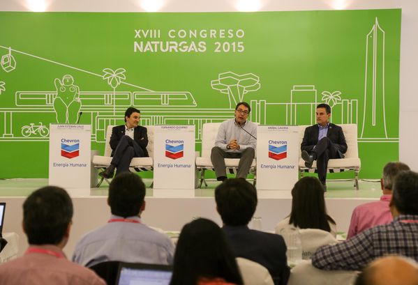 Congreso Naturgas - Panel 
Congreso Naturgas - Panel  
Fecha: Abril 27 de 2015. Lugar: Medellín, Hotel Intercontinental
Para descargar esta fotografía en alta resolución, haga clic sobre la imagen hasta que la misma se despliegue en la pantalla completa; luego dé clic derecho y elija la opción "guardar imagen como". 
En caso de publicación por cualquier medio, solicitamos acompañarla del crédito: "Foto EPM"
Palabras clave: Congreso Naturgas Panel