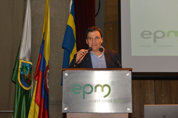 Evento embajada Suecia
Evento embajada Suecia
Fecha: Abril 9 de 2014. Lugar: Edificio EPM: Auditorio Himerio Pérez
Para descargar esta fotografía en alta resolución, haga clic sobre la imagen hasta que la misma se despliegue en la pantalla completa; luego dé clic derecho y elija la opción "guardar imagen como". 
En caso de publicación por cualquier medio, solicitamos acompañarla del crédito: "Foto EPM"
Palabras clave: Evento embajada Suecia