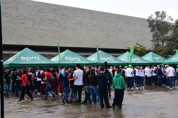 Circuito Solar EPM
Circuito Solar EPM
Fecha: Agosto 11 de 2017
Para descargar esta fotografía en alta resolución, haga clic sobre la imagen hasta que la misma se despliegue en la pantalla completa; luego dé clic derecho y elija la opción "guardar imagen como". 
En caso de publicación por cualquier medio, solicitamos acompañarla del crédito: "Foto EPM"
Palabras clave: Circuito Solar EPM