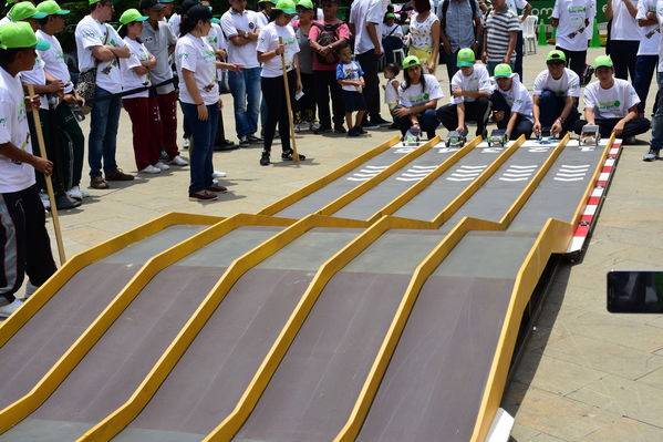 Circuito Solar EPM
Circuito Solar EPM
Fecha: Agosto 11 de 2017
Para descargar esta fotografía en alta resolución, haga clic sobre la imagen hasta que la misma se despliegue en la pantalla completa; luego dé clic derecho y elija la opción "guardar imagen como". 
En caso de publicación por cualquier medio, solicitamos acompañarla del crédito: "Foto EPM"
Palabras clave: Circuito Solar EPM