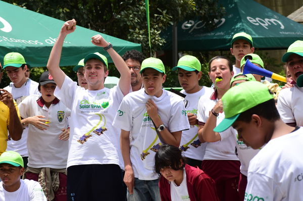 Circuito Solar EPM
Circuito Solar EPM
Fecha: Agosto 11 de 2017
Para descargar esta fotografía en alta resolución, haga clic sobre la imagen hasta que la misma se despliegue en la pantalla completa; luego dé clic derecho y elija la opción "guardar imagen como". 
En caso de publicación por cualquier medio, solicitamos acompañarla del crédito: "Foto EPM"
Palabras clave: Circuito Solar EPM