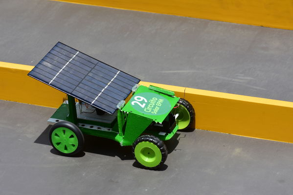 Circuito Solar EPM
Circuito Solar EPM
Fecha: Agosto 11 de 2017
Para descargar esta fotografía en alta resolución, haga clic sobre la imagen hasta que la misma se despliegue en la pantalla completa; luego dé clic derecho y elija la opción "guardar imagen como". 
En caso de publicación por cualquier medio, solicitamos acompañarla del crédito: "Foto EPM"
Palabras clave: Circuito Solar EPM