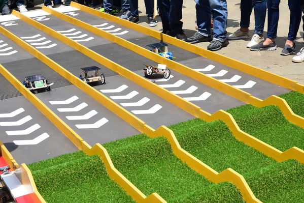 Circuito Solar EPM
Circuito Solar EPM
Fecha: Agosto 11 de 2017
Para descargar esta fotografía en alta resolución, haga clic sobre la imagen hasta que la misma se despliegue en la pantalla completa; luego dé clic derecho y elija la opción "guardar imagen como". 
En caso de publicación por cualquier medio, solicitamos acompañarla del crédito: "Foto EPM"
Palabras clave: Circuito Solar EPM