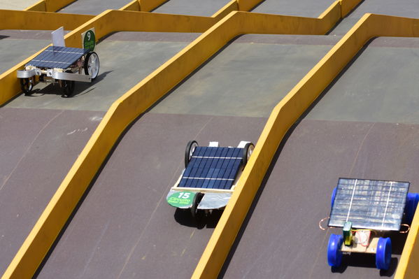 Circuito Solar EPM
Circuito Solar EPM
Fecha: Agosto 11 de 2017
Para descargar esta fotografía en alta resolución, haga clic sobre la imagen hasta que la misma se despliegue en la pantalla completa; luego dé clic derecho y elija la opción "guardar imagen como". 
En caso de publicación por cualquier medio, solicitamos acompañarla del crédito: "Foto EPM"
Palabras clave: Circuito Solar EPM