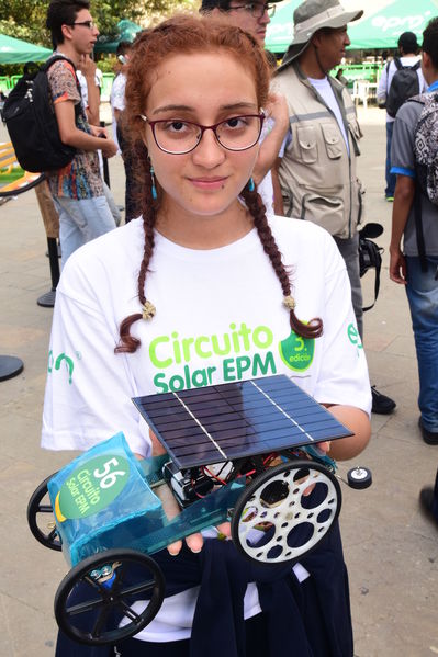 Circuito Solar EPM
Circuito Solar EPM
Fecha: Agosto 11 de 2017
Para descargar esta fotografía en alta resolución, haga clic sobre la imagen hasta que la misma se despliegue en la pantalla completa; luego dé clic derecho y elija la opción "guardar imagen como". 
En caso de publicación por cualquier medio, solicitamos acompañarla del crédito: "Foto EPM"
Palabras clave: Circuito Solar EPM